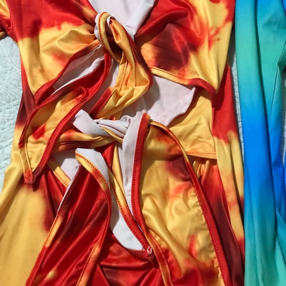 Cutout Dress Bundle - Picture 4 of 7